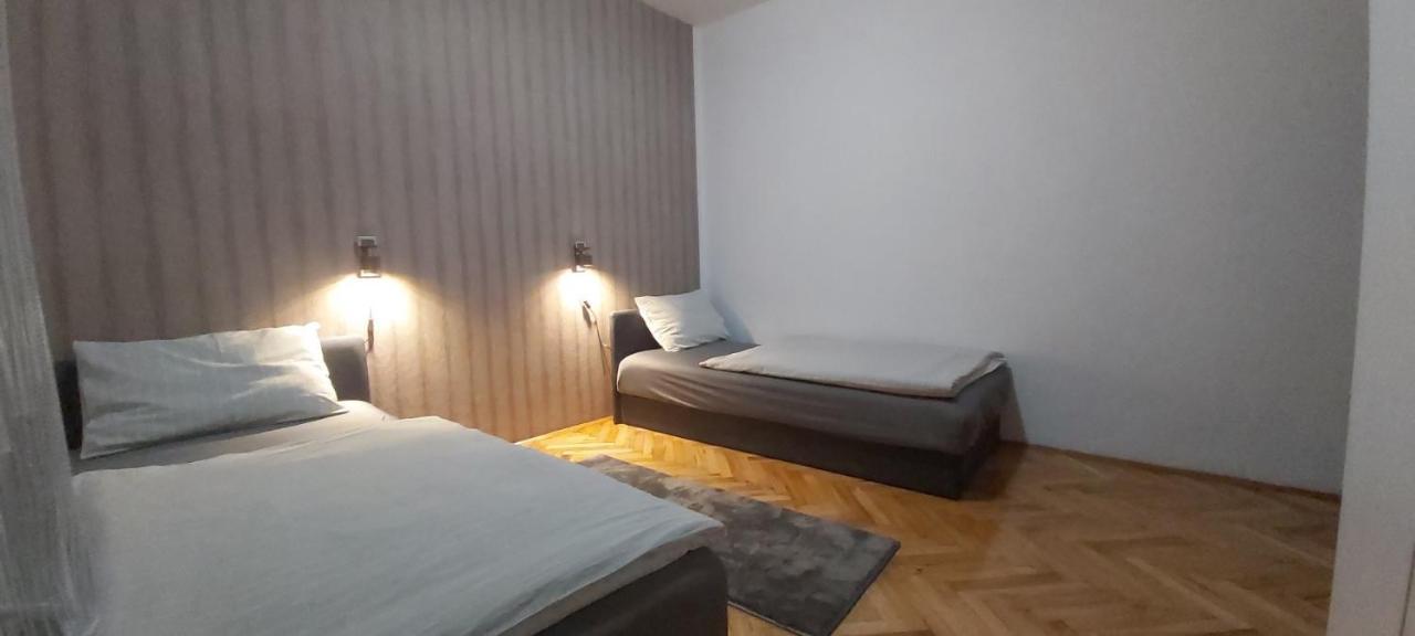 Apartman Excluziv プリイェドル エクステリア 写真