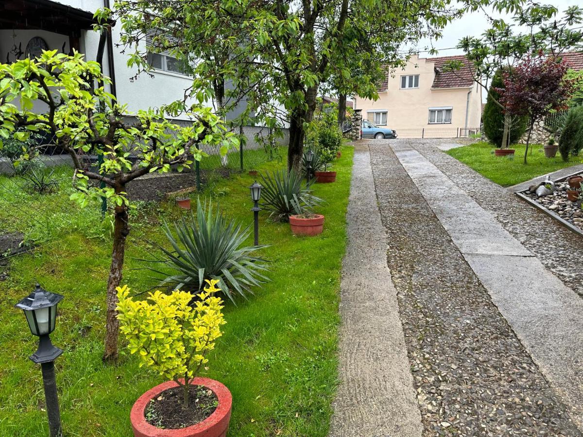 Apartman Excluziv プリイェドル エクステリア 写真