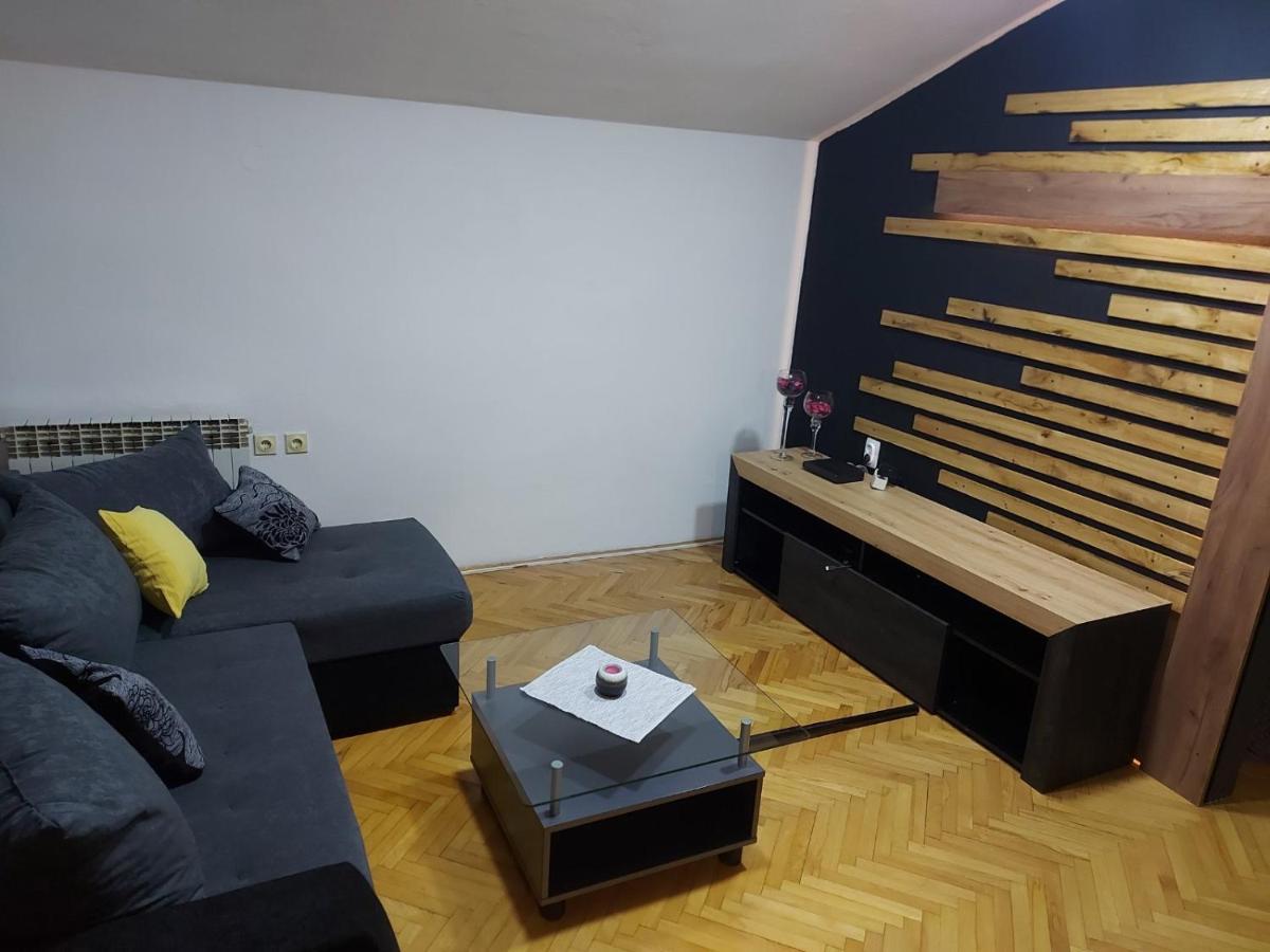 Apartman Excluziv プリイェドル エクステリア 写真
